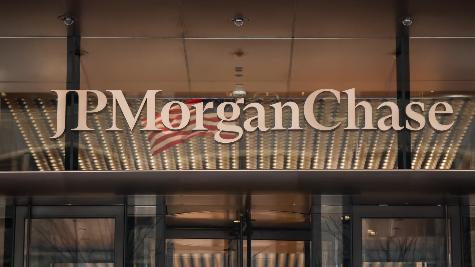 U.S. bond intervention is like 'paying your mortgage with your credit card,' 图片 1