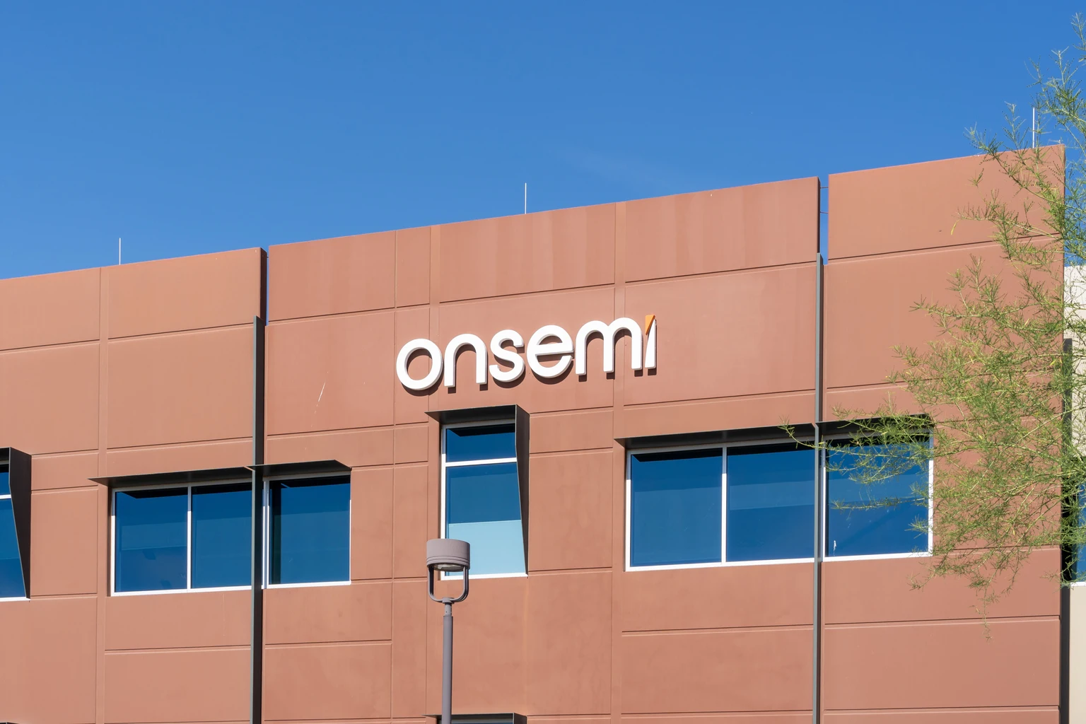 ON Semiconductor: Growth Recovery Underway With Margin Expansion 图片 1
