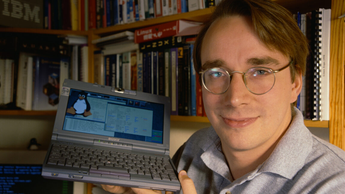 Linus Torvalds to critics of AI coding in Linux: "Fork it. Or just walk away." 图片 1