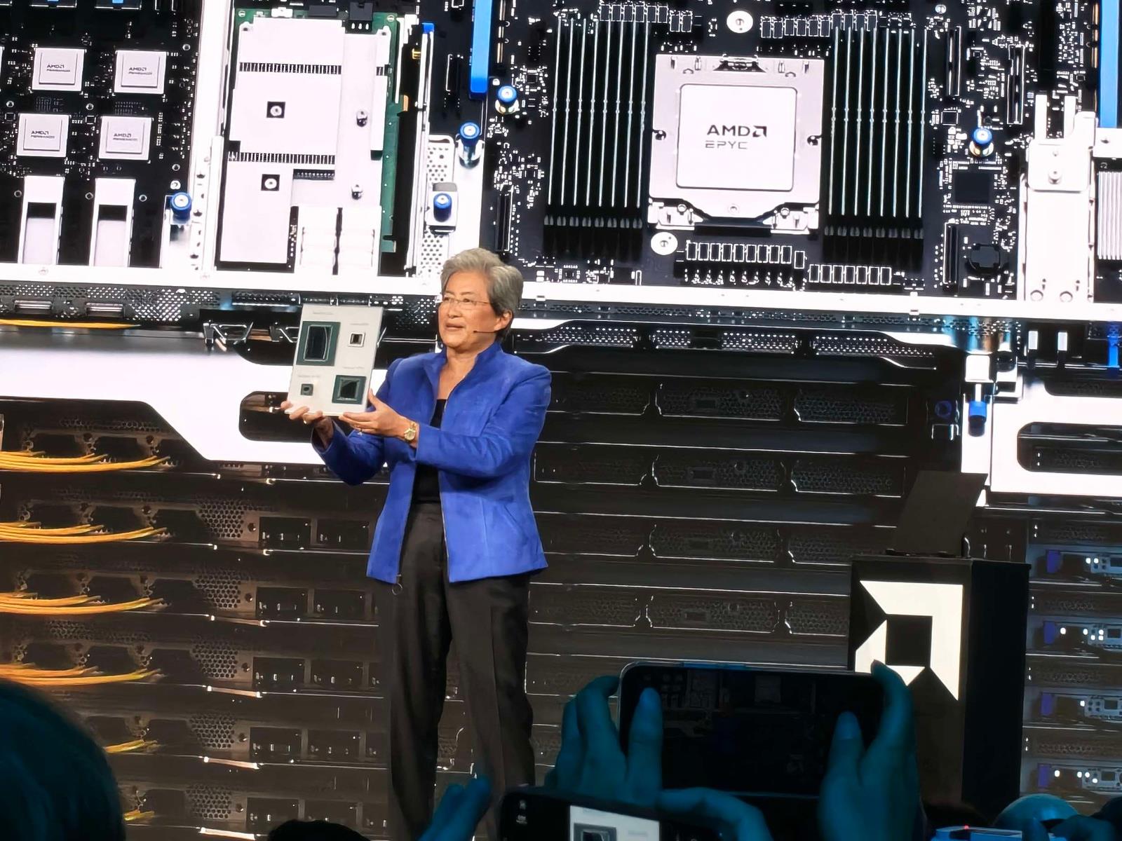 AMD Ships Helios AI Rack With EPYC 9006 CPUs, Instinct MI400X GPUs And More At Advancing AI 2026 图片 1