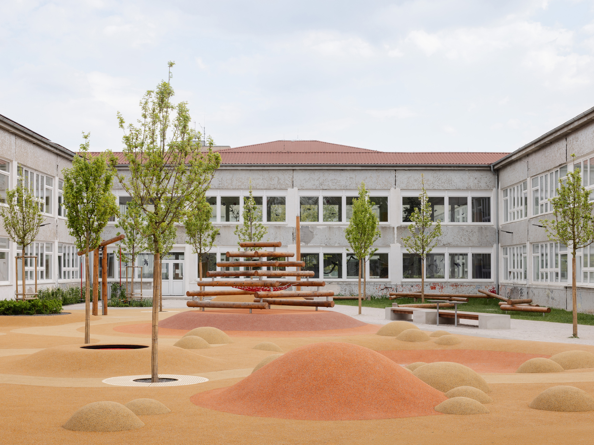 Trnava School Campus Reconstruction / Šercel Švec 图片 1