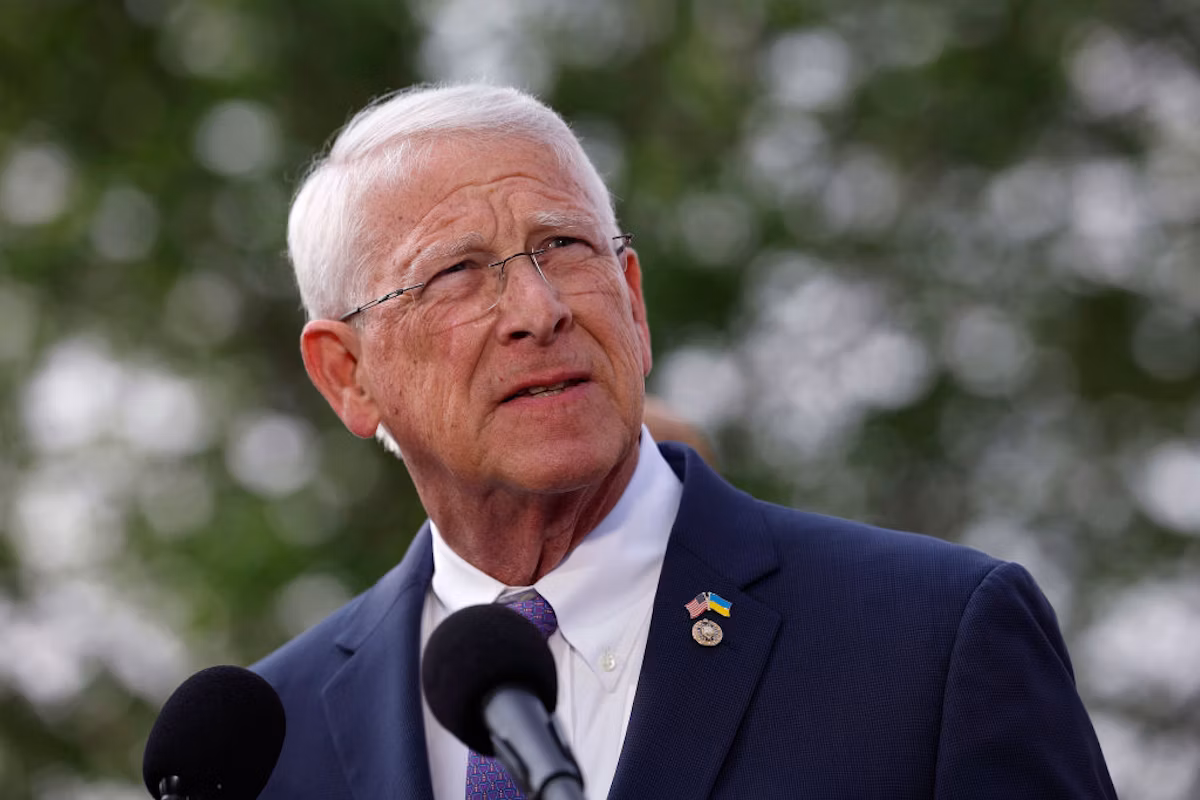 Republican War Hawks Urge Trump to Finish the Job in Iran 图片 1