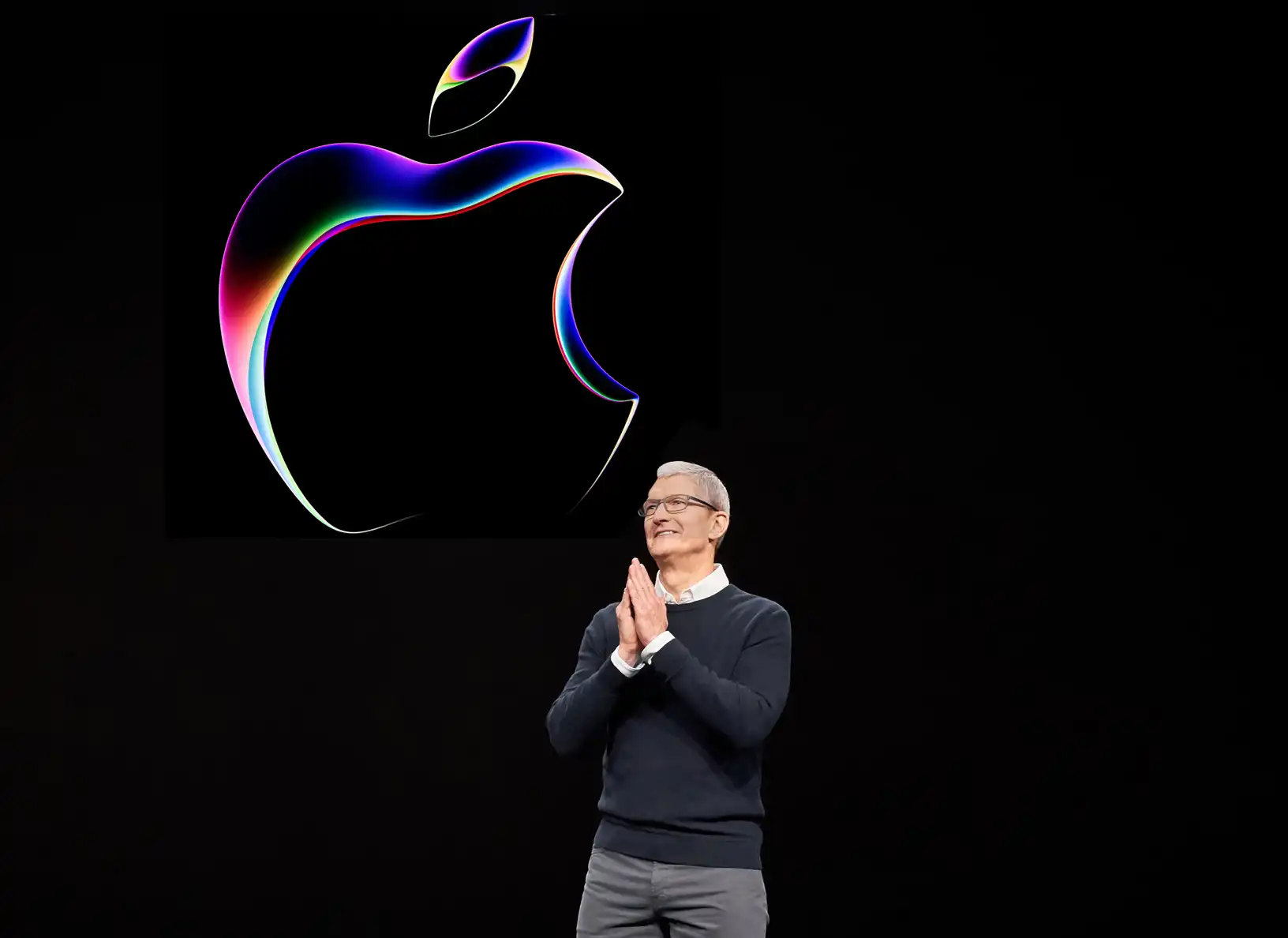 Apple posts record June quarter, but higher costs loom large 图片 1
