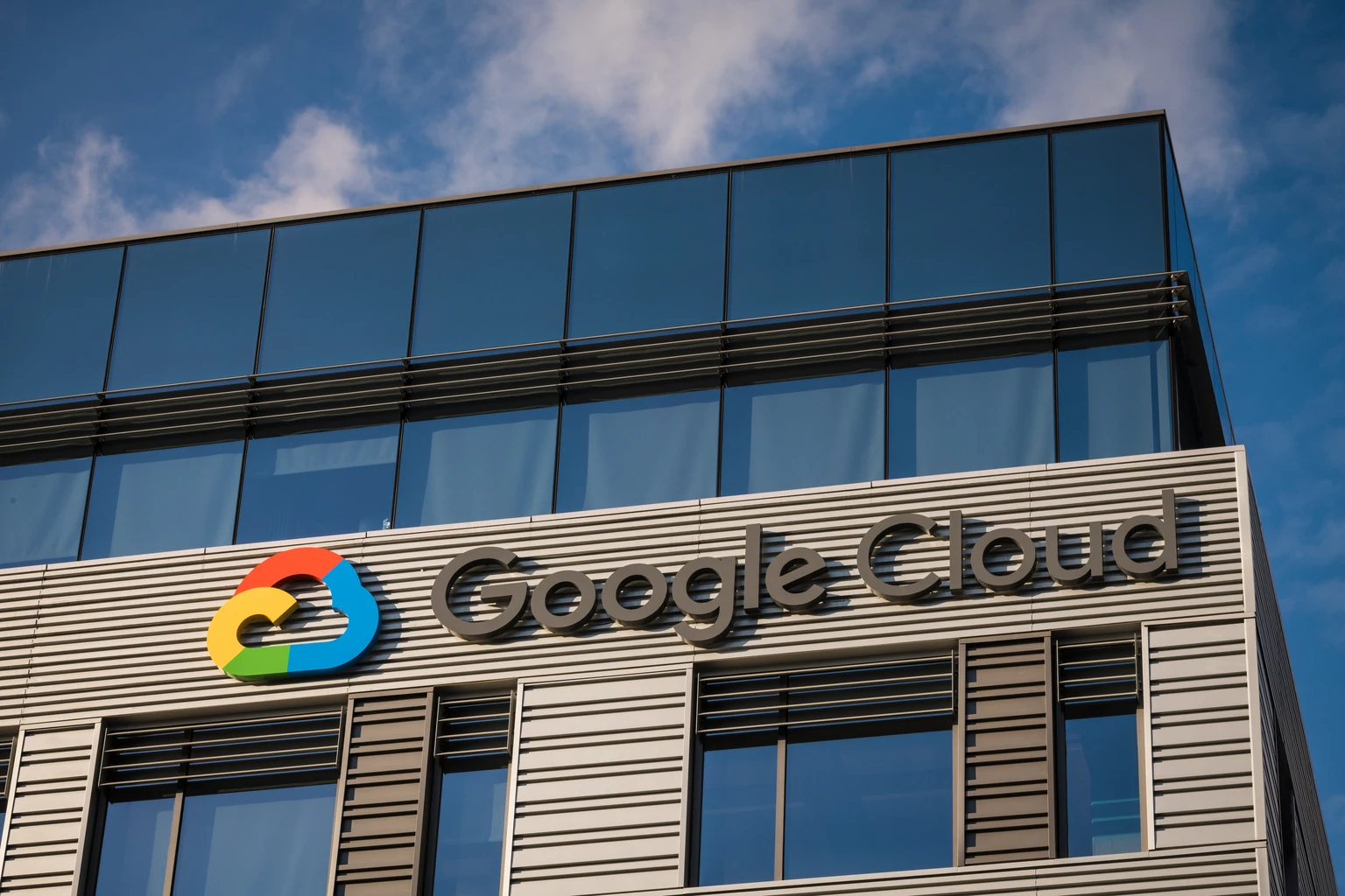 Alphabet: $80 Billion Positive Signal 图片 1