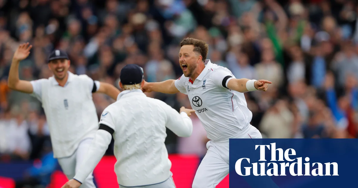 Robinson’s three-wicket over revives England after New Zealand skittle hosts 图片 1