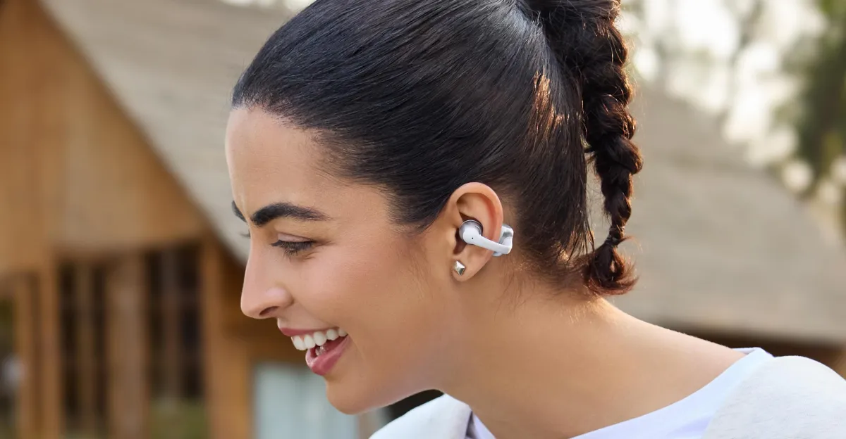 Shokz upgraded its open earbuds with better sound and a lighter design 图片 1
