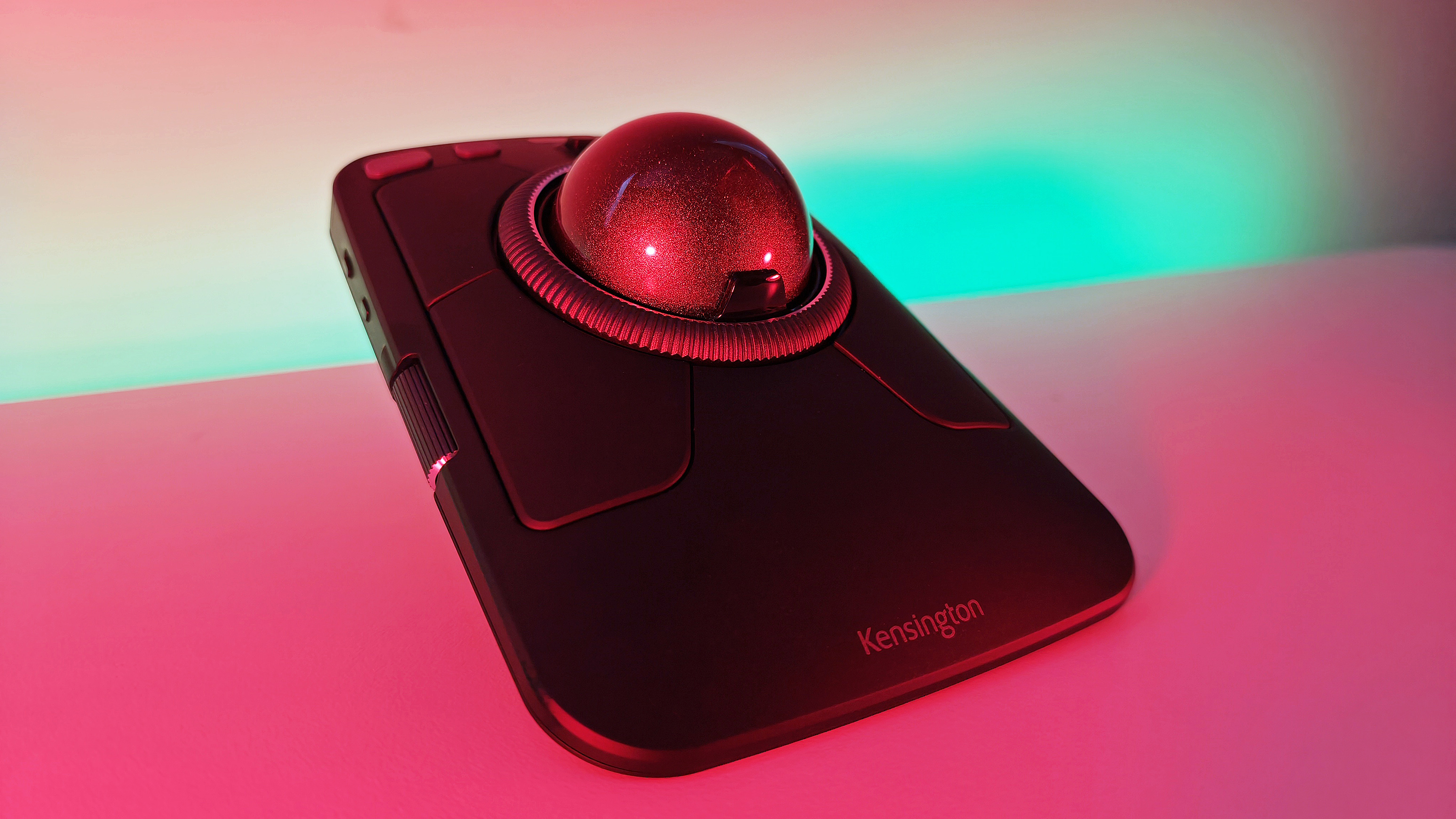 First Look: The Expert Mouse Pro TB900 EQ is Kensington’s most advanced trackball yet, built for speed, comfort, and serious productivity 图片 1