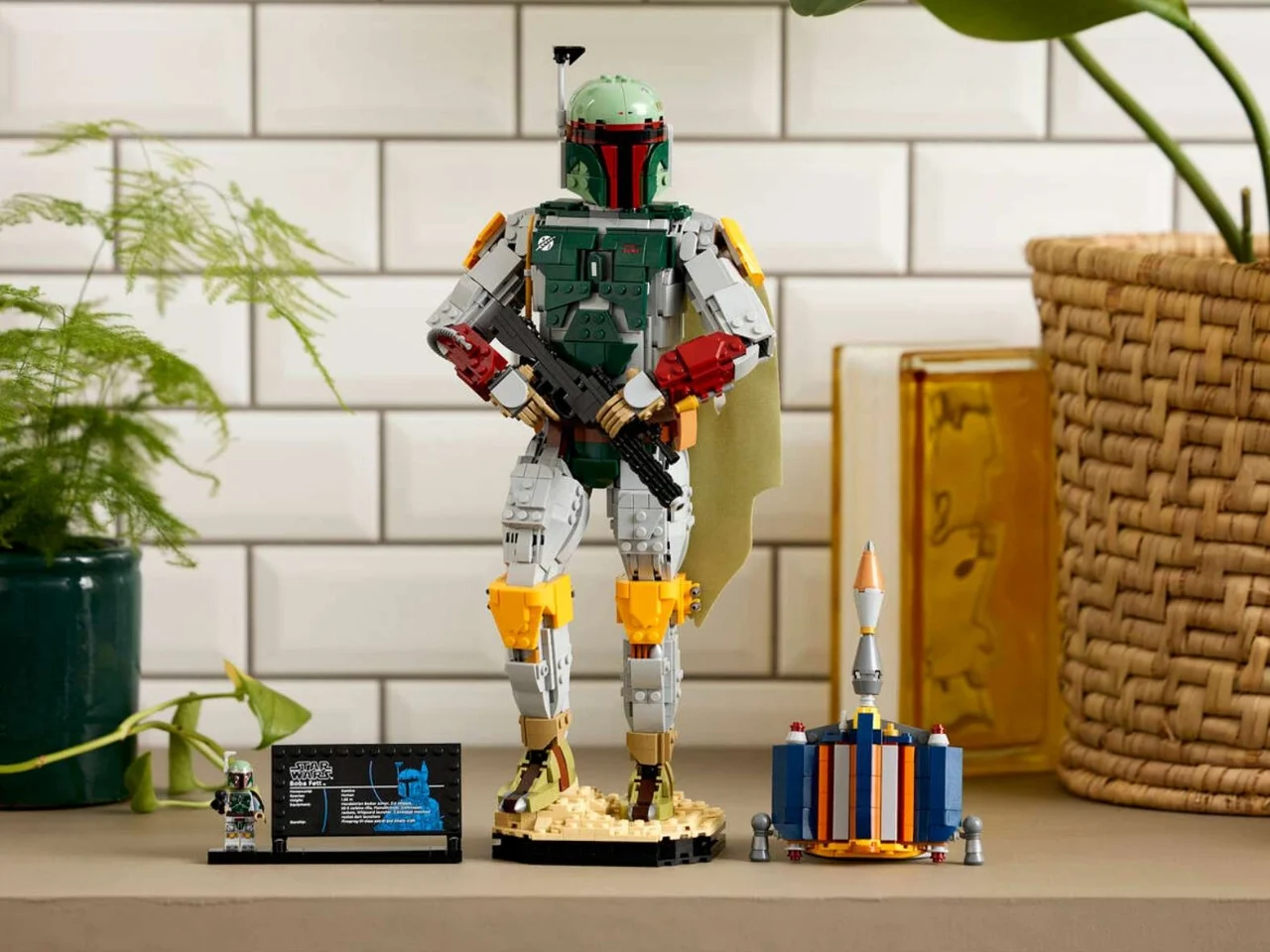 LEGO’s Boba Fett Is Finally the 16-Inch Monument Fans Deserve 图片 1