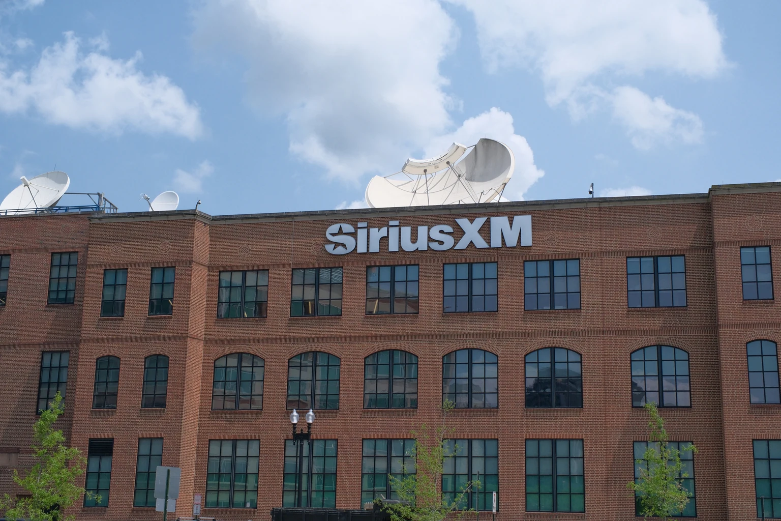 Sirius XM: Time To Take Some Profit 图片 1