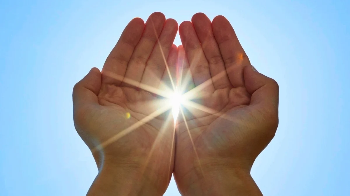 Bad News: All This Summer Sun Likely Won't Fix Your Vitamin D Levels, Study Finds 图片 1
