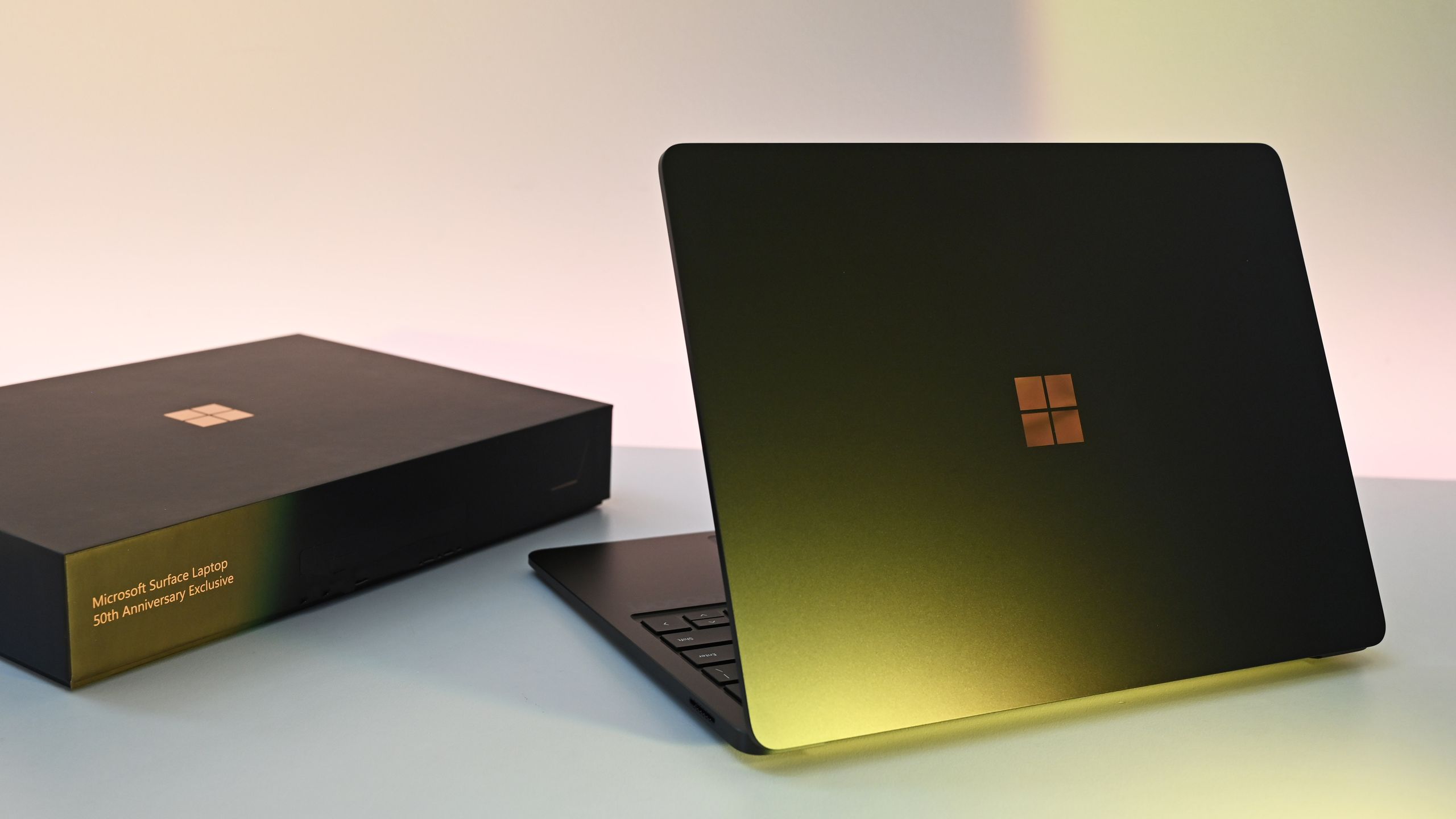 Surface owner loses their limited 50th Anniversary edition after a repair swap 图片 1