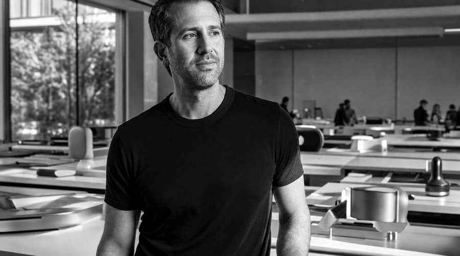 John Ternus inherits an Apple where design answers to operations and plans to change that 图片 1