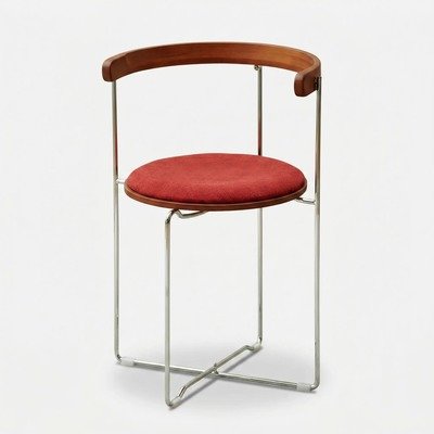 A Folding Chair That Absolutely Doesn't Look Like a Folding Chair 图片 1