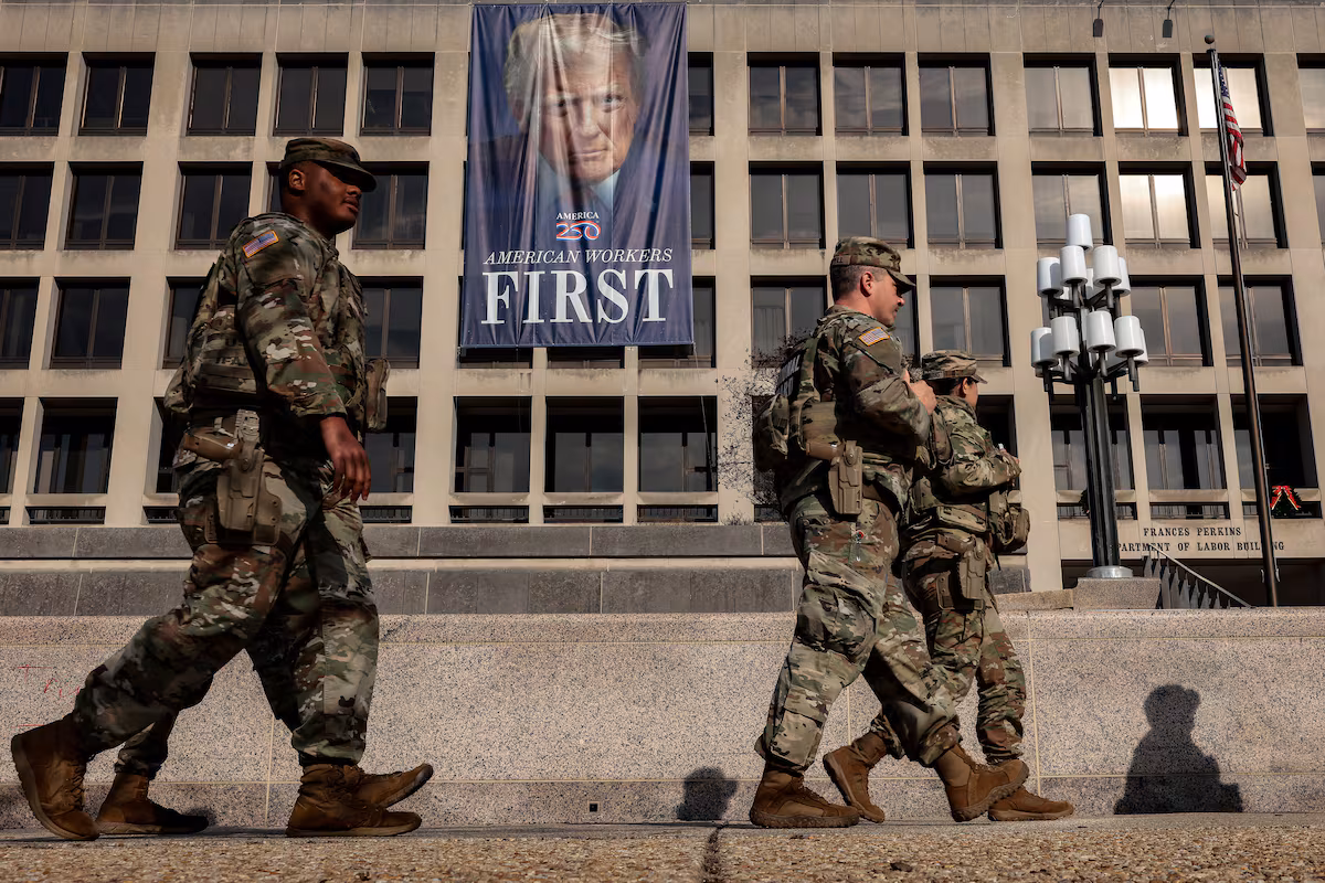 Thousands of Soldiers Now Roam Washington's Streets at $1.6M per Day 图片 1