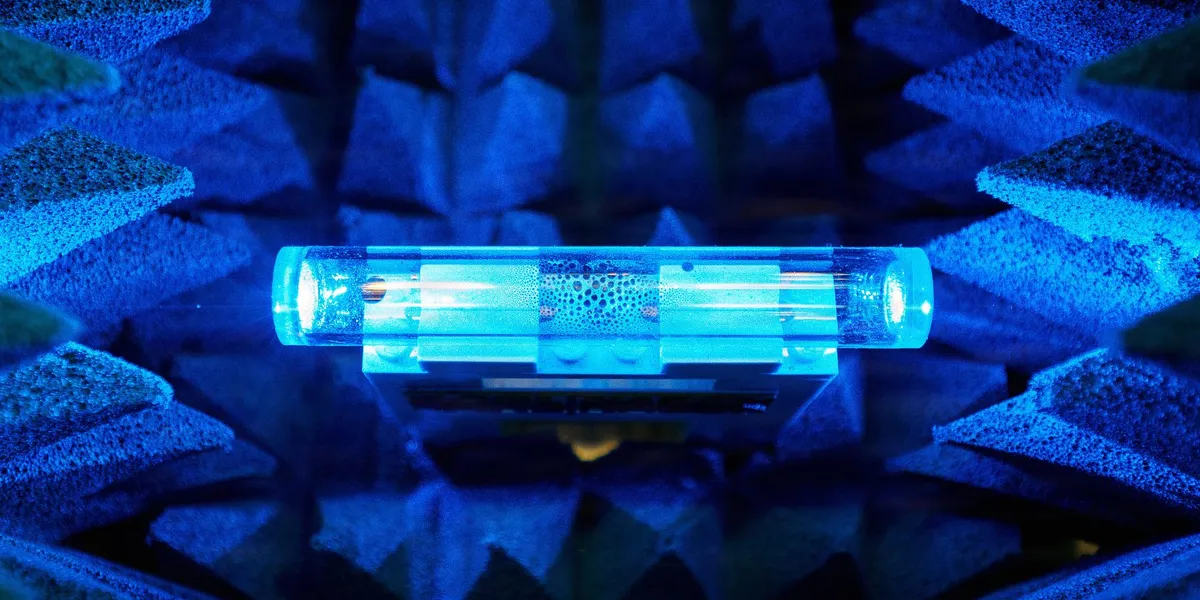 Small Quantum Sensor Detects Radio Waves in 3D 图片 1