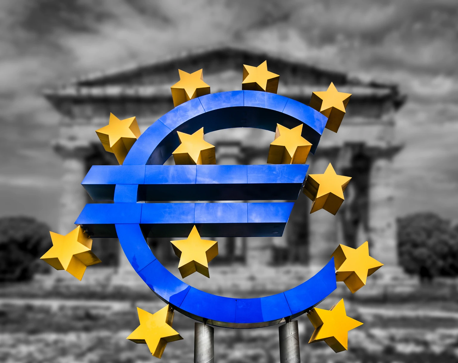Eurozone Flash PMI Points To Flatlining Economy In June But Price Pressures Cool 图片 1