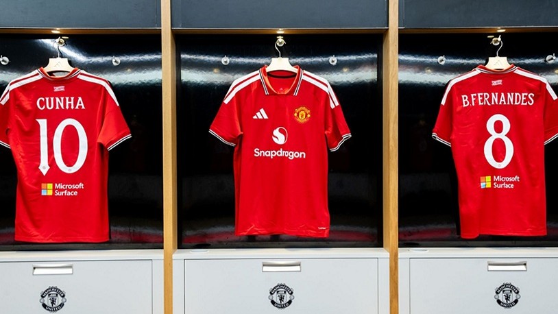 These special Surface PCs are reserved for true Manchester United fans 图片 1