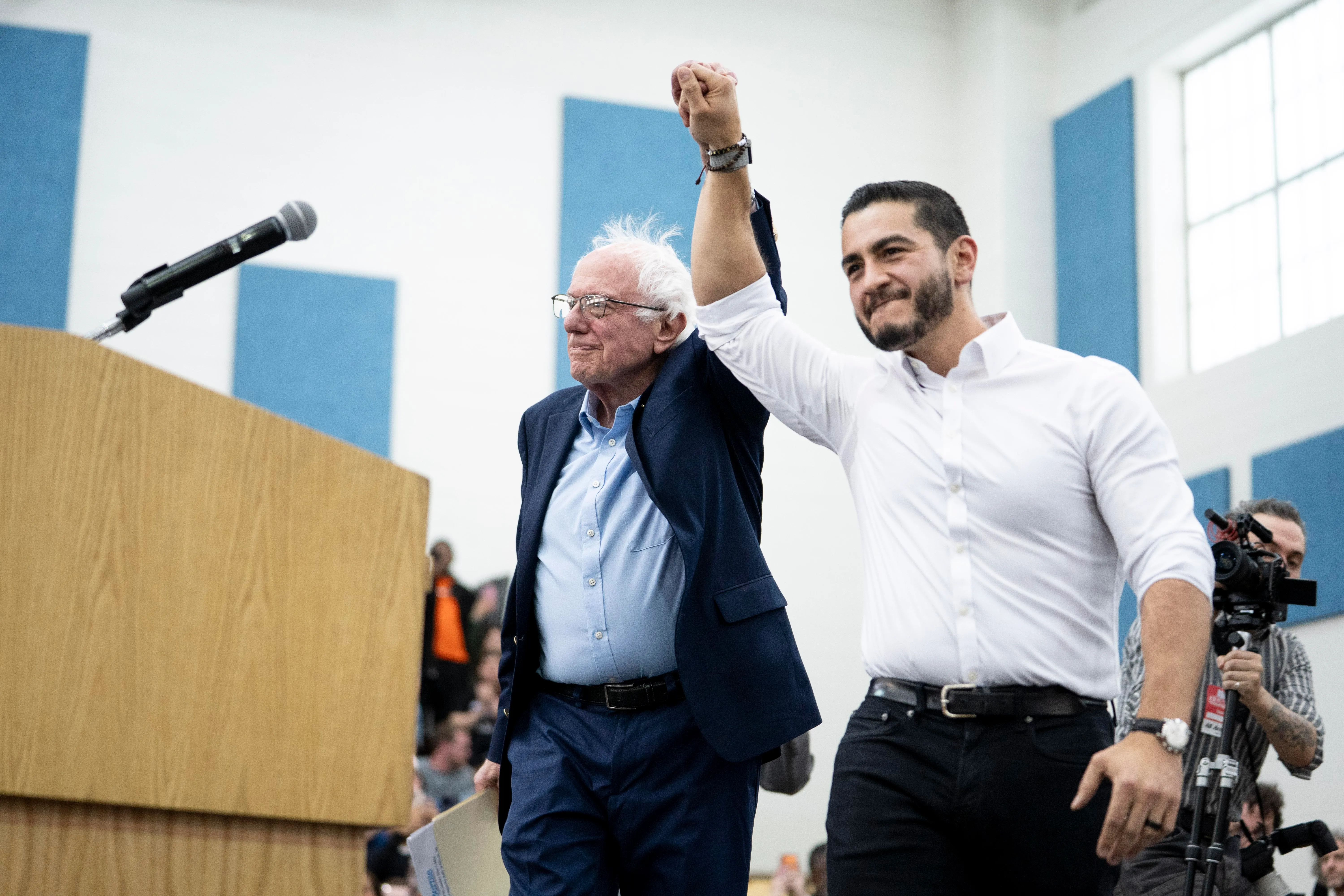 How the Michigan Senate primary became a battle for Democrats’ soul 图片 1