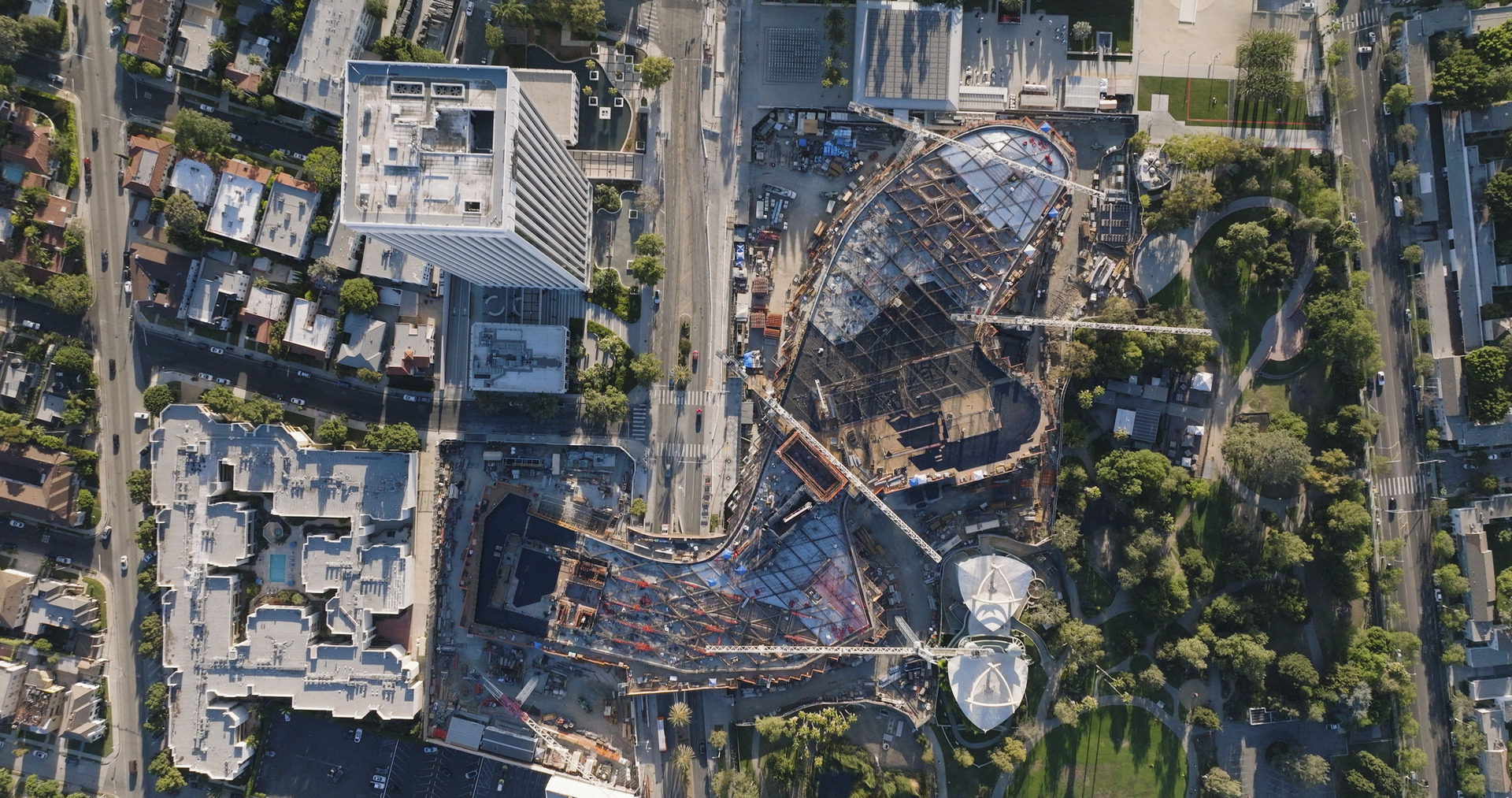 “Building a Swiss Watch Out of Concrete”: Clark Construction on LACMA’s David Geffen Galleries 图片 1