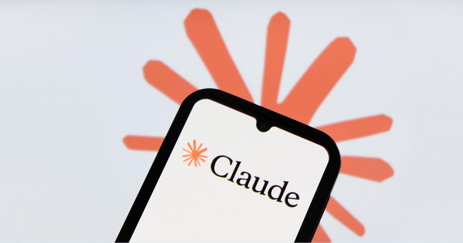 Claude 遭窃密木马盗号,Anthropic 强制登出受影响账户并删除付款方式 图片 1