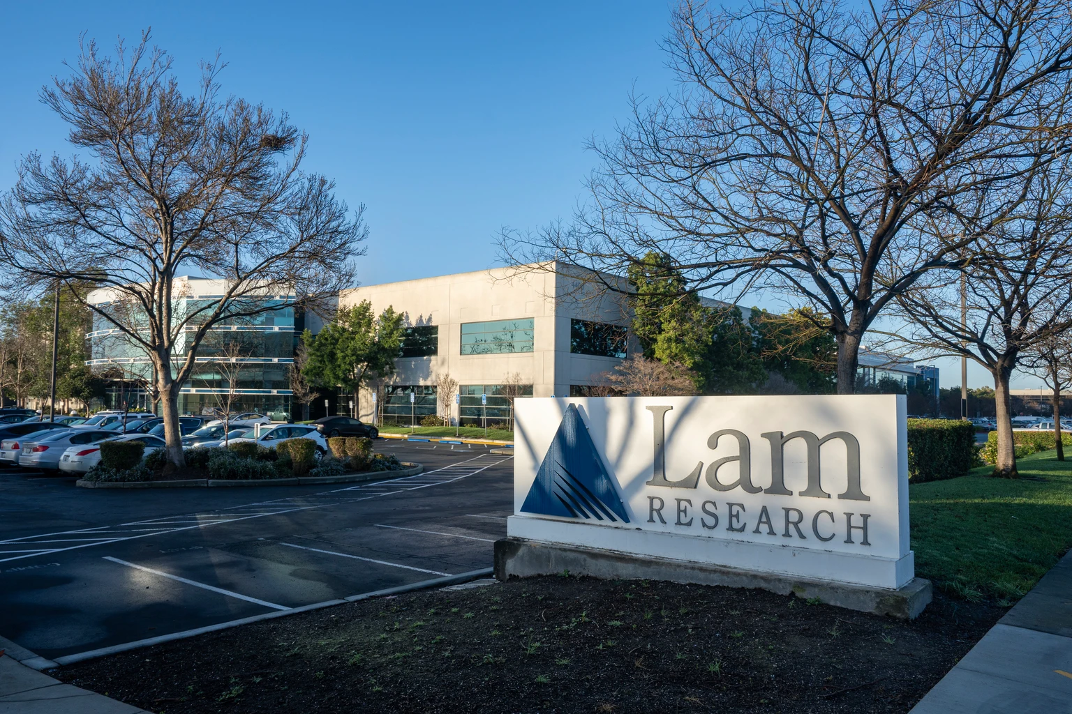 Lam Research: AI Tailwinds Are Real, But The Stock Still Looks Overvalued 图片 1