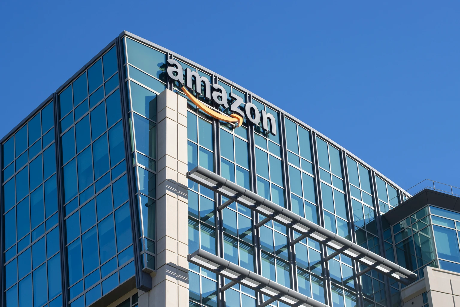 Amazon: The Stock Is Missing The AI Wave, But The Business Isn't 图片 1
