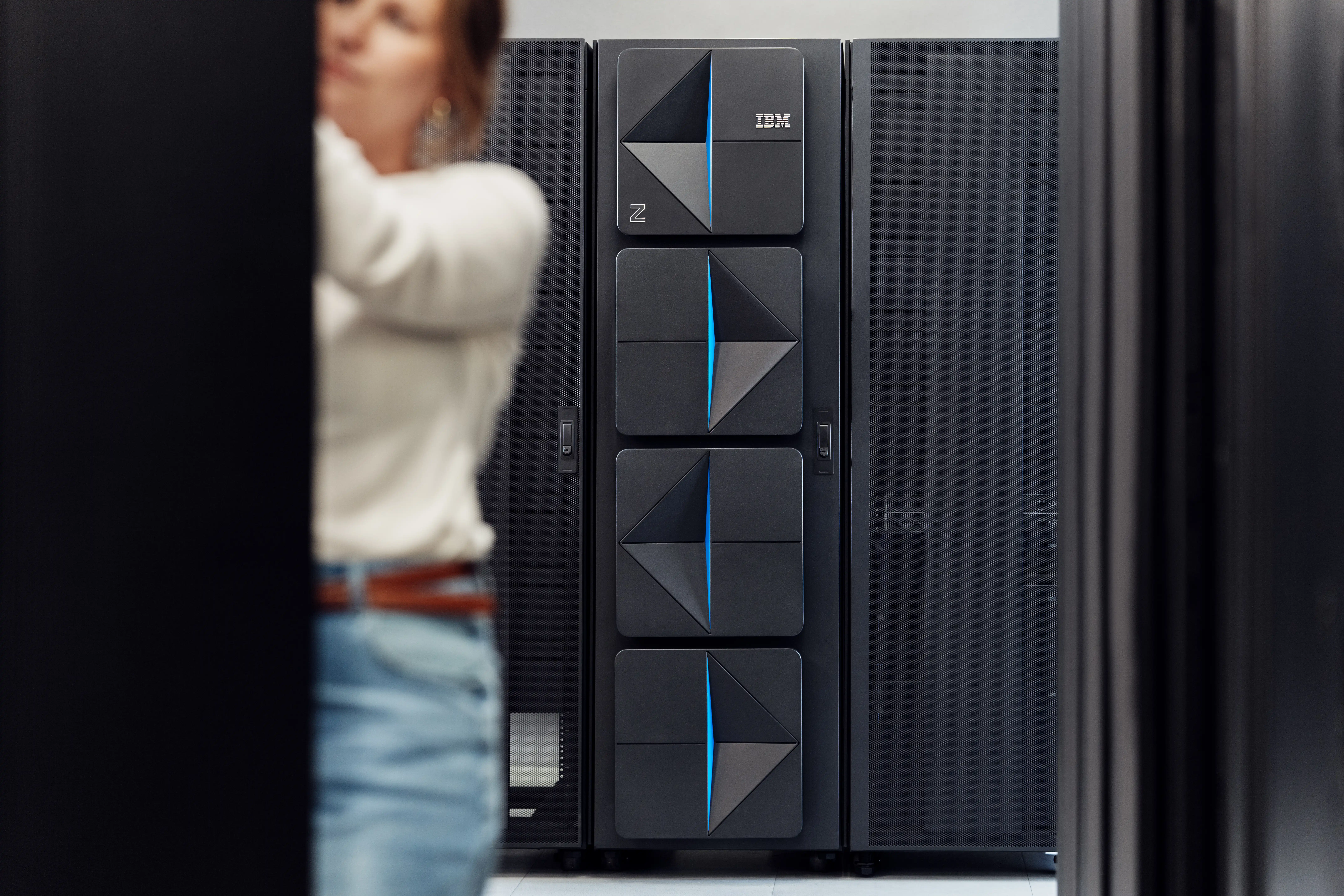 IBM keen on mainframe even after 42% revenue drop in Q2 图片 1