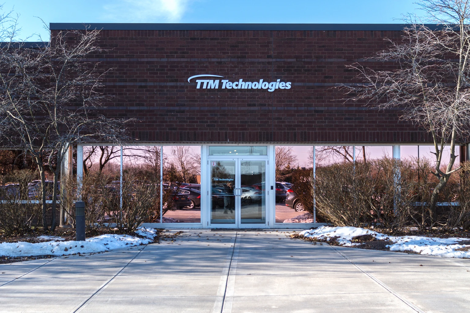 TTM Technologies: AI Data Centers, Defense Electronics And Space Tailwinds Can Drive More Upside 图片 1