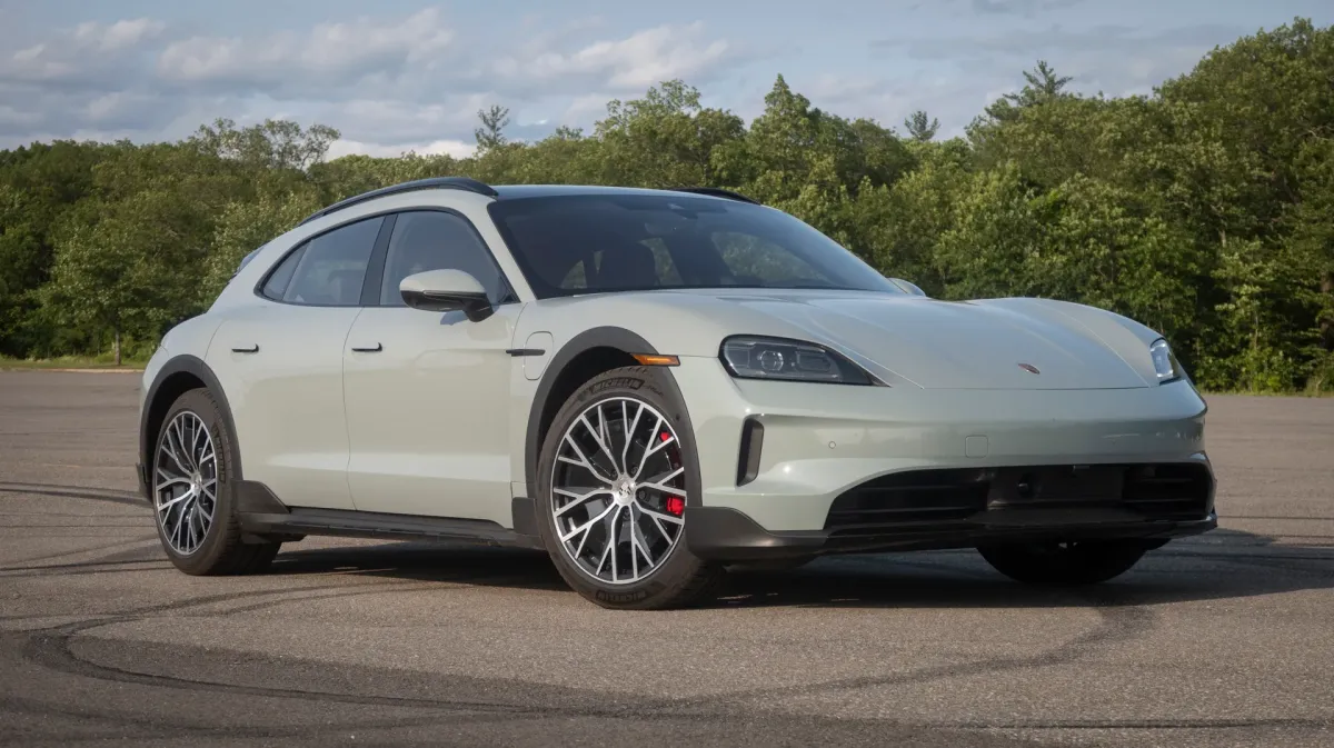 Porsche Killed Its Best Cars Because You Didn’t Buy Them 图片 1
