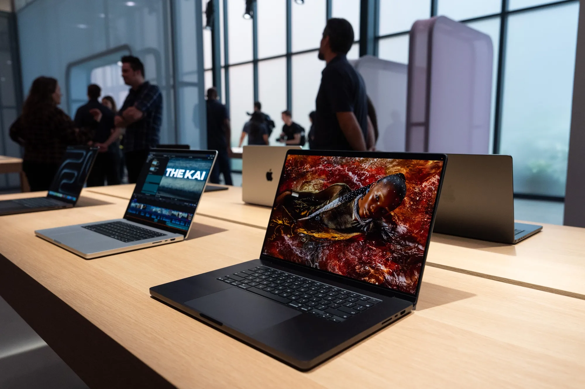 Apple Plans Overhaul of MacBooks, iMac in Push to Meet AI Demand 图片 1