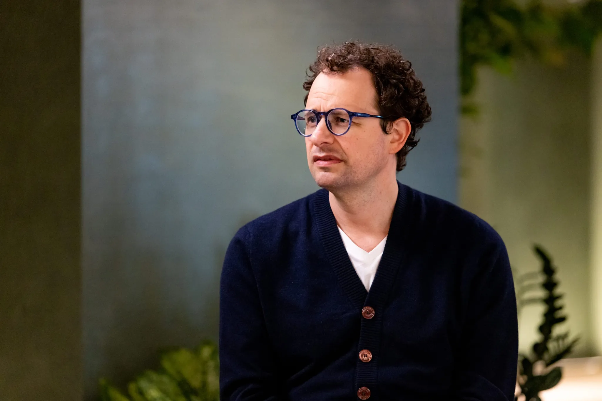 Anthropic’s head of economics just explained why we haven’t seen a white-collar bloodbath — yet 图片 1
