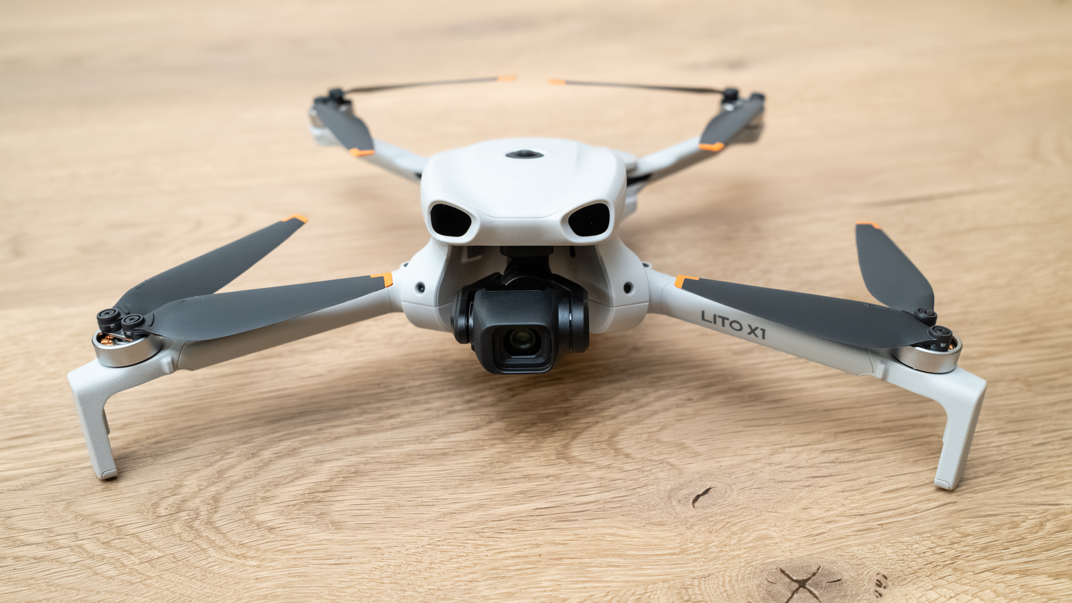 The unique DJI Lito X1 drone is packed full of functionality and you can't buy it in the USA 图片 1