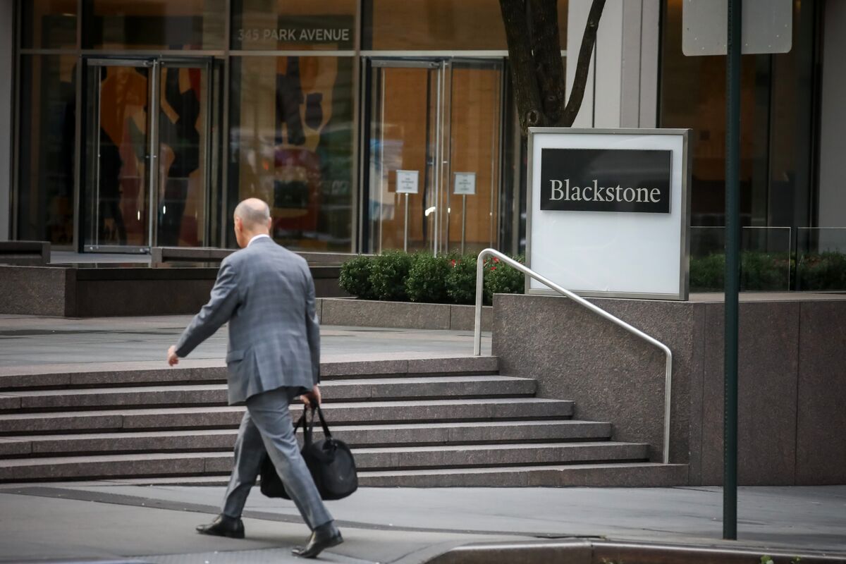 PE Owners Tap a Hot Loan Market to Pay Themselves 图片 1