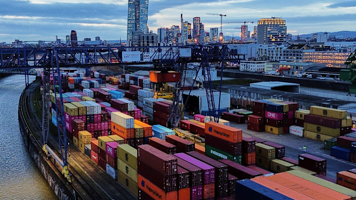 Size matters when it comes to tariff threats 图片 1