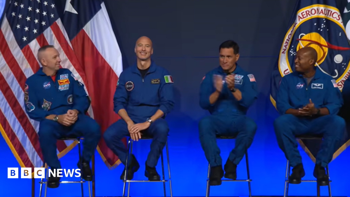 NASA names Artemis III crew in next step to Moon landing 图片 1
