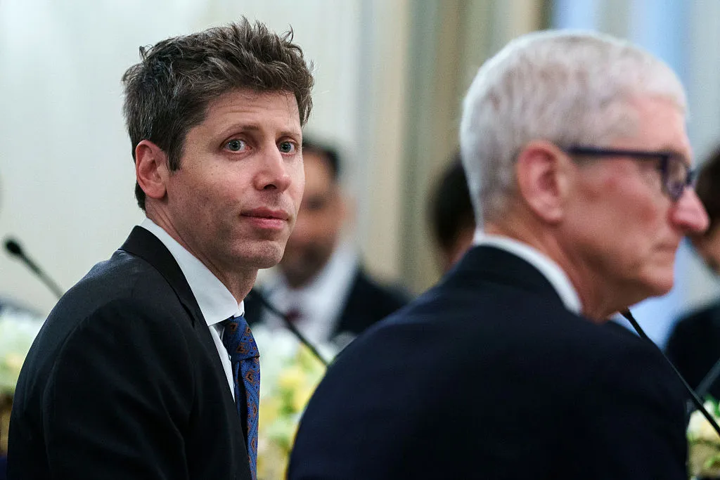 Apple says more ex-employees may have taken confidential data to OpenAI 图片 1