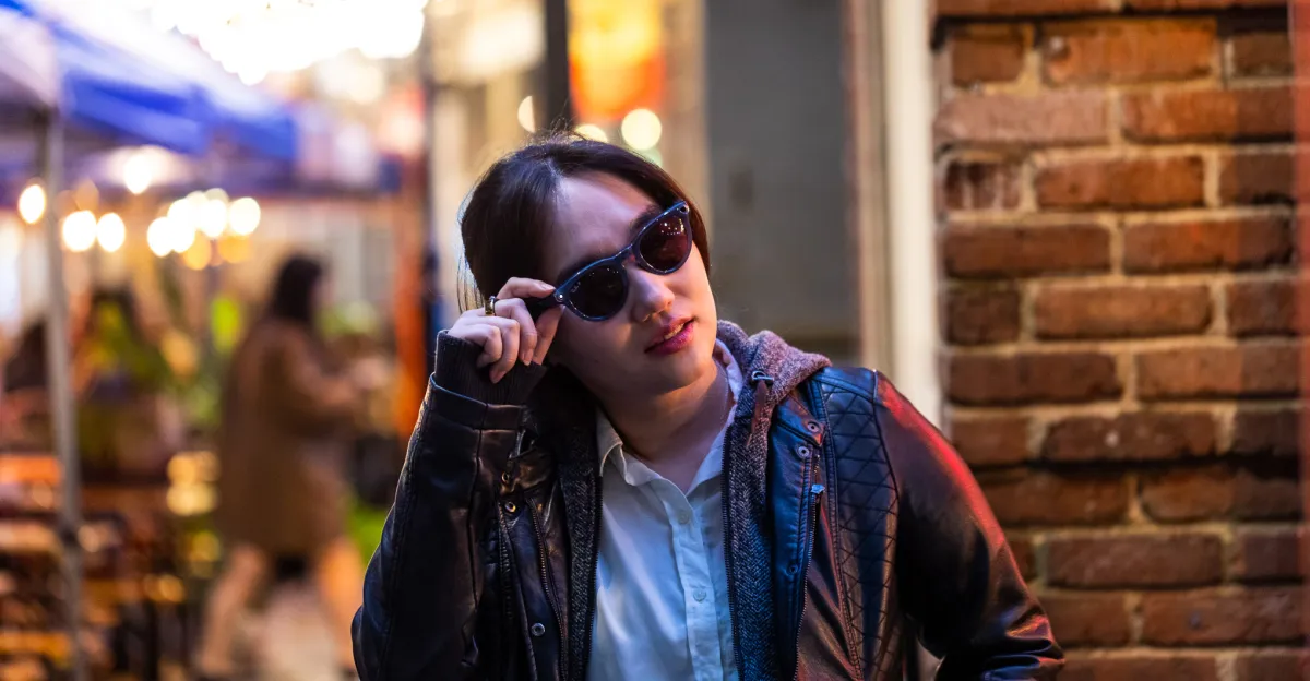 Meta’s glasses will turn off the camera if you tamper with the privacy light 图片 1