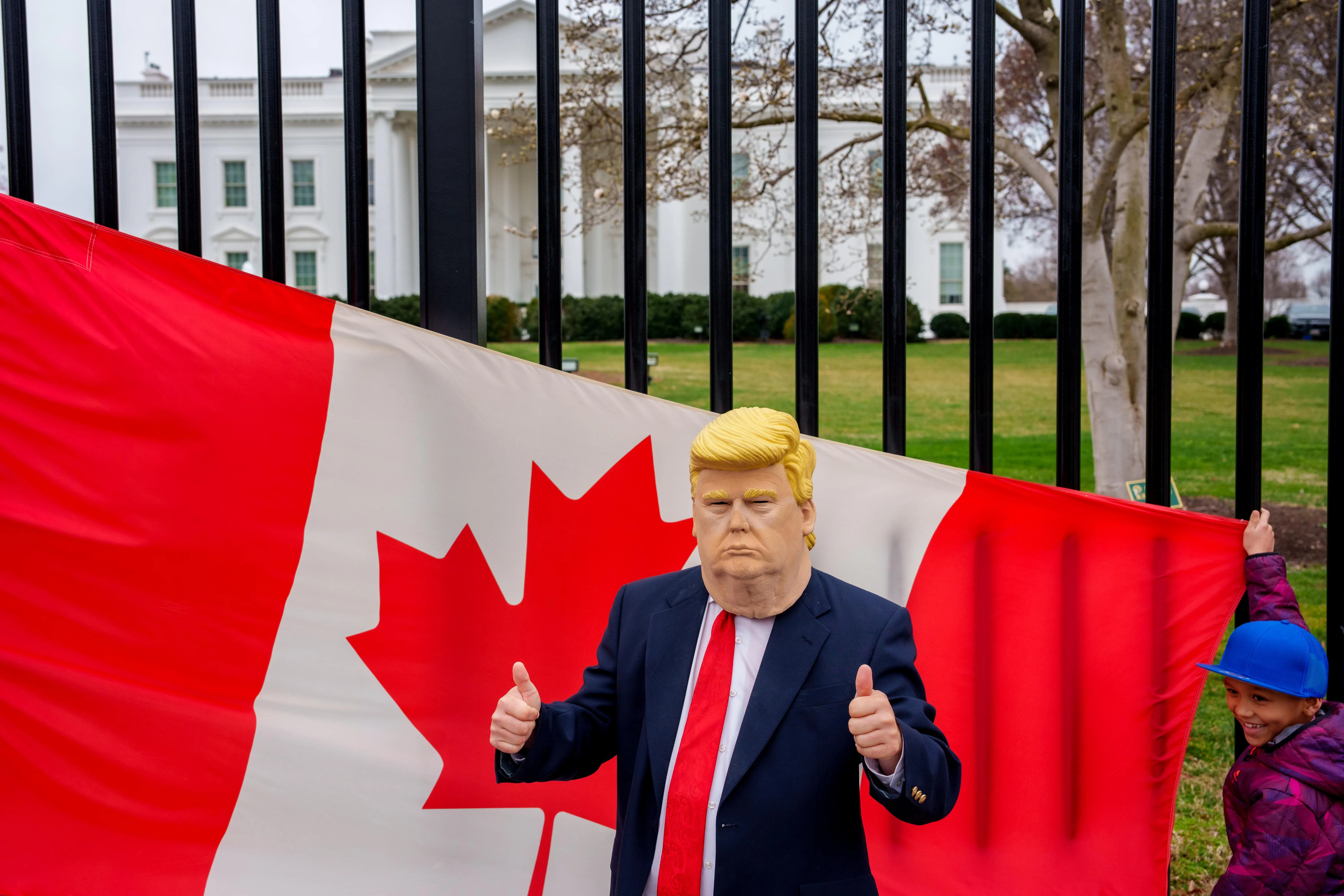 Trump goes to (trade) war with Canada 图片 1