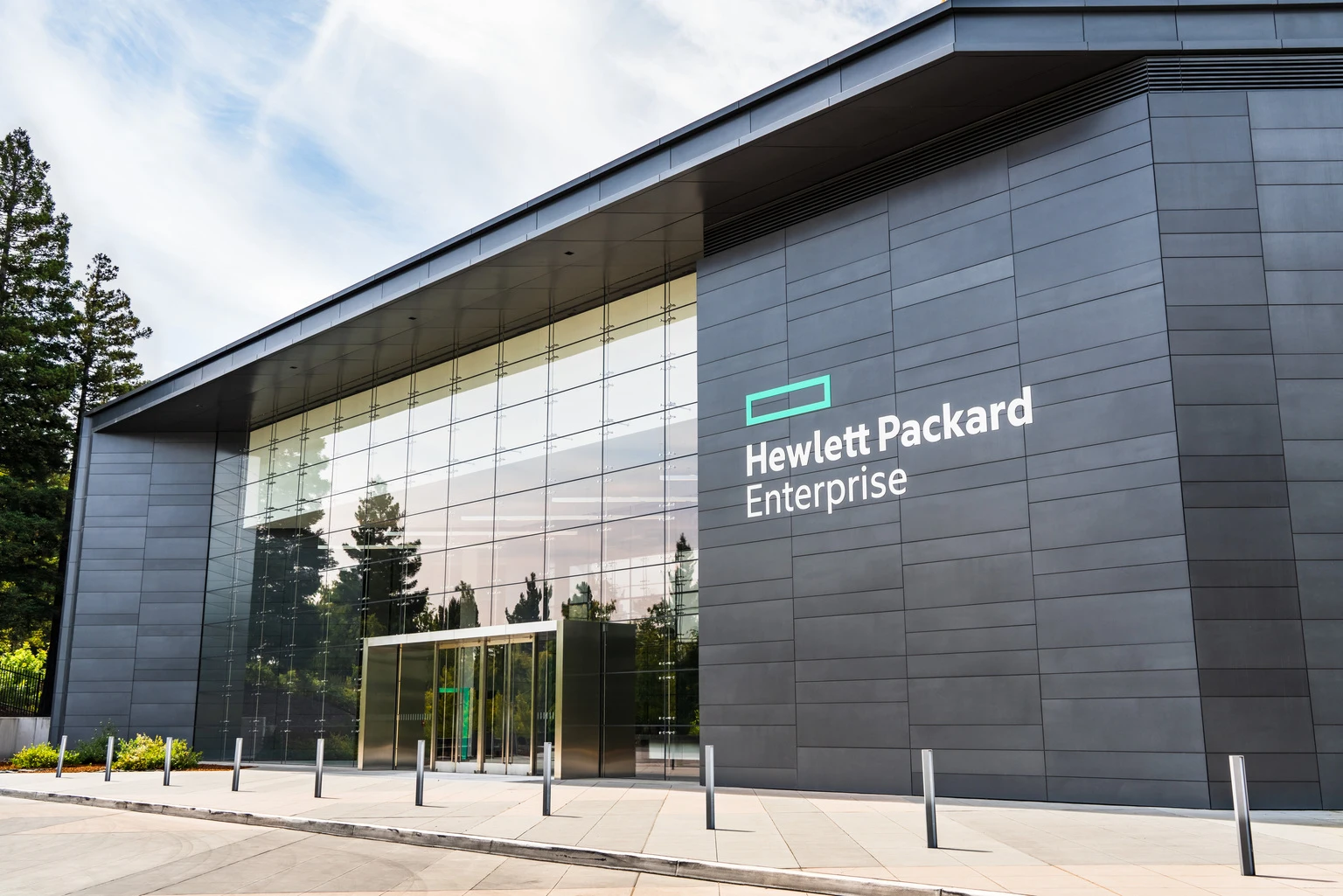 Why Hewlett Packard Enterprise Is The Ultimate Pure-Play On Enterprise AI 图片 1