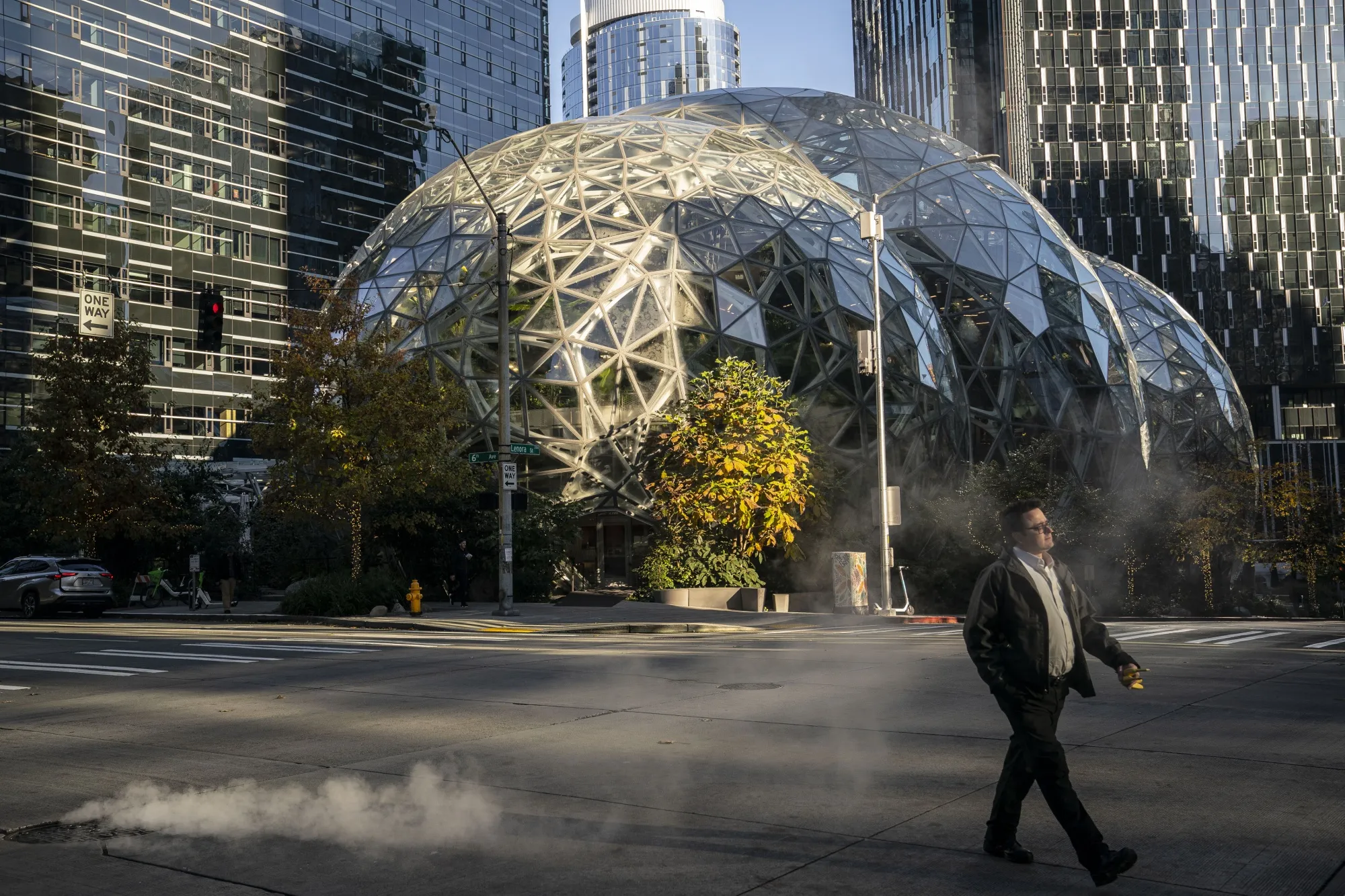 Amazon Investigated Over Chinese Influence by US Senate Panel 图片 1