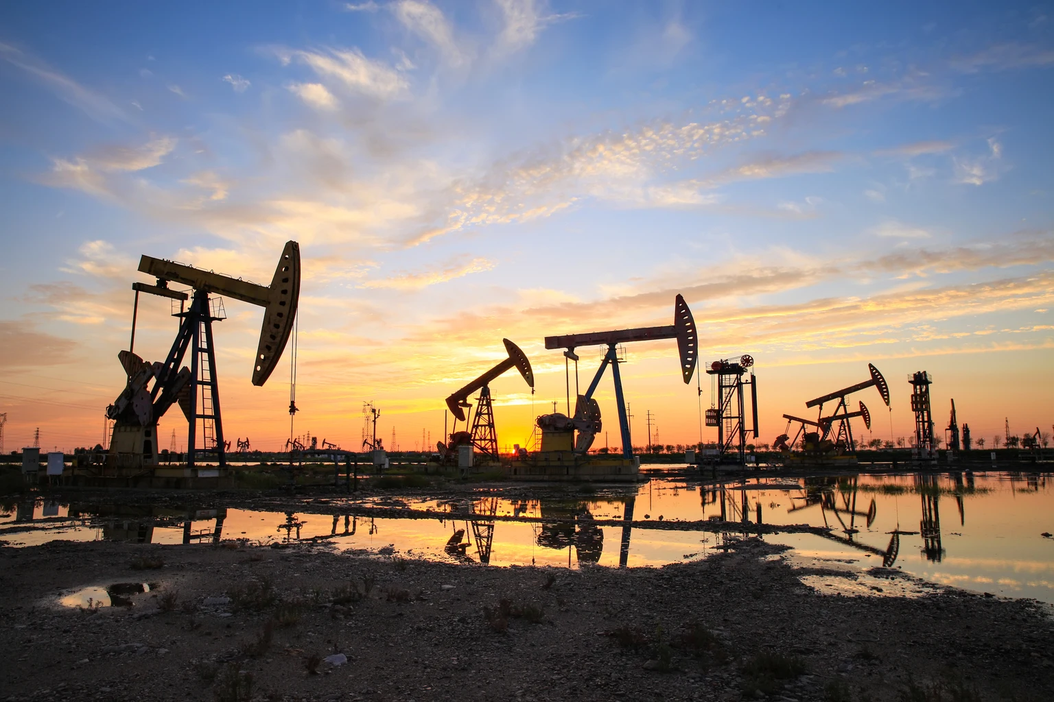 Devon Energy: Lower Oil, Higher Earnings, Shares Near Key Support 图片 1