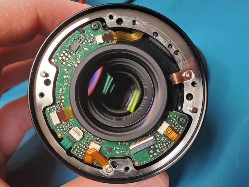 The intracies of modern camera lens repair (2024) 图片 1