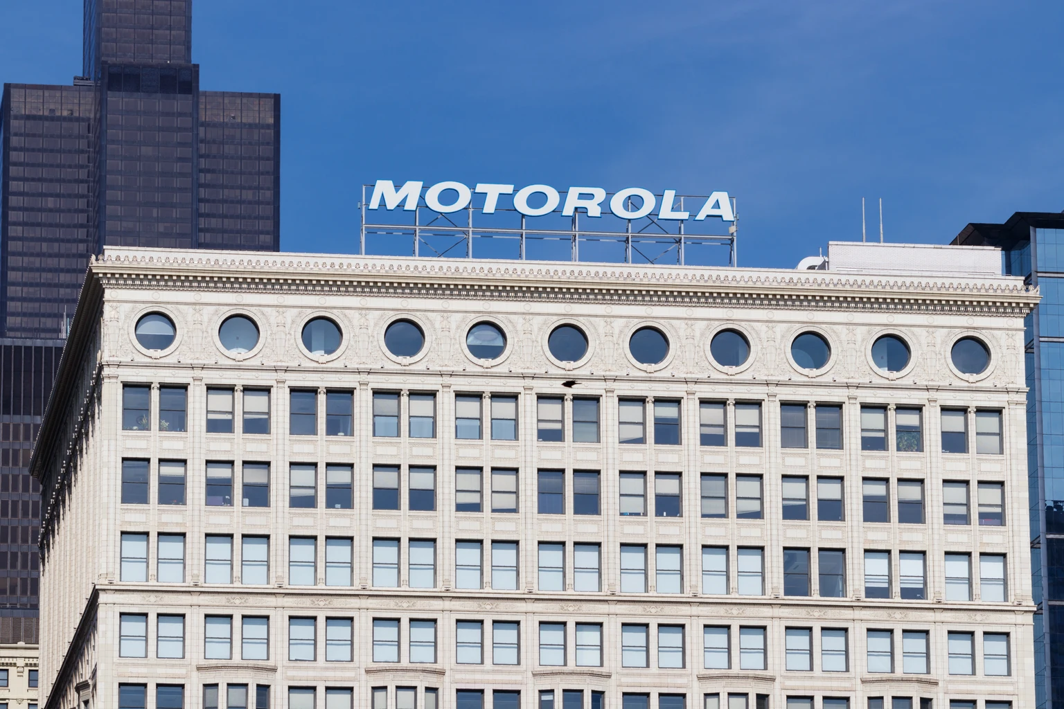 Motorola Solutions: Another M&A Deal As Appeal Is Improving 图片 1