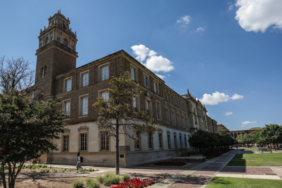 Texas Tech cautions broadcasting research restrictions to prospective students 图片 1