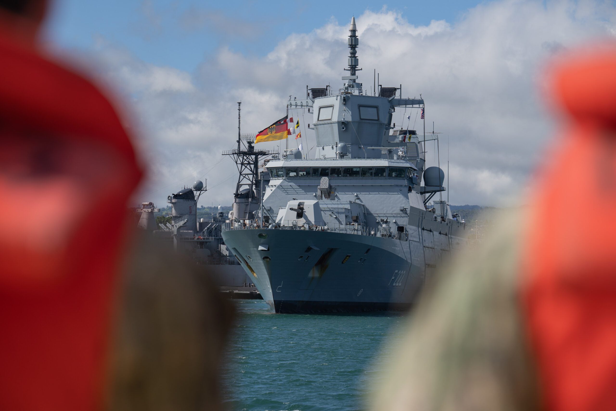 Red Sea Is Now So Dangerous Even NATO Warships Are Avoiding It 图片 1
