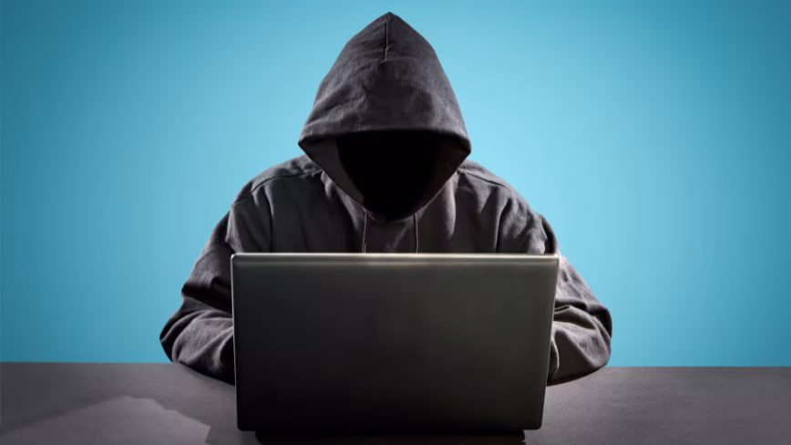 FBI says Russian intelligence hackers have a new trick for reading your Signal messages, and it works even after you change phones 图片 1