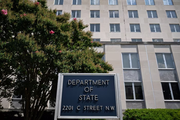 U.S. State Department Pauses Immigrant Visa Applications 图片 1