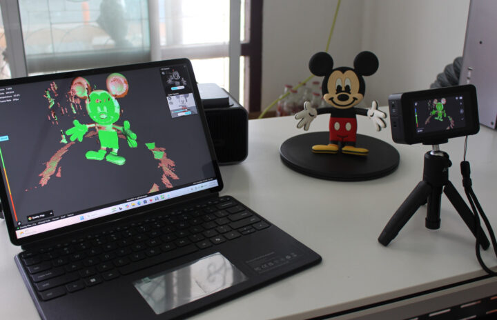 Creality Pika review – An affordable, portable 3D scanner with infrared and blue laser modes 图片 1