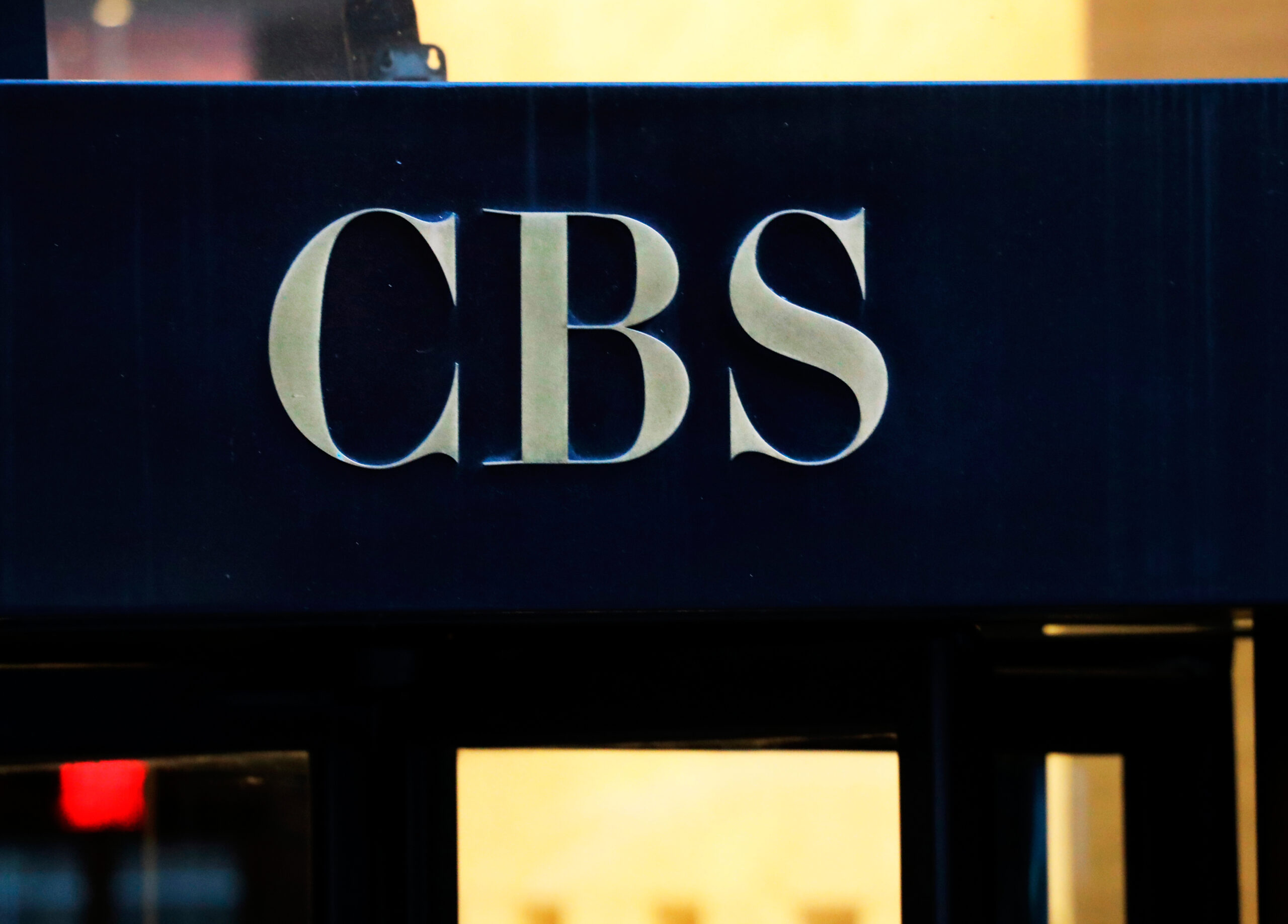 Weiss的"亲选"编辑在会议上威胁CBS员工的事件细节泄露 图片 1