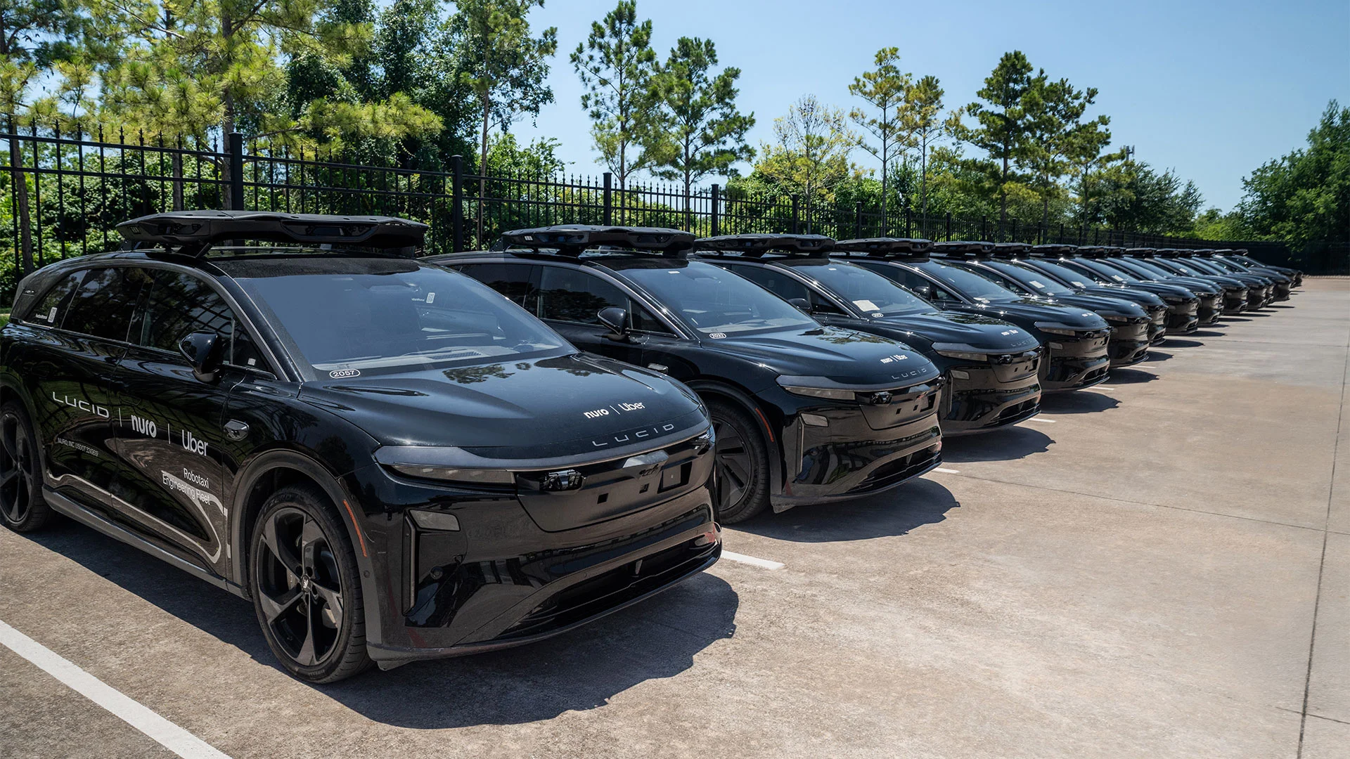 Lucid layoffs today: EV maker cuts 18% of jobs, LCID stock takes a dive 图片 1